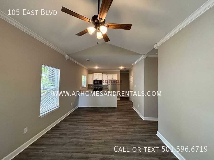 105 East Blvd - Photo 3 of 10