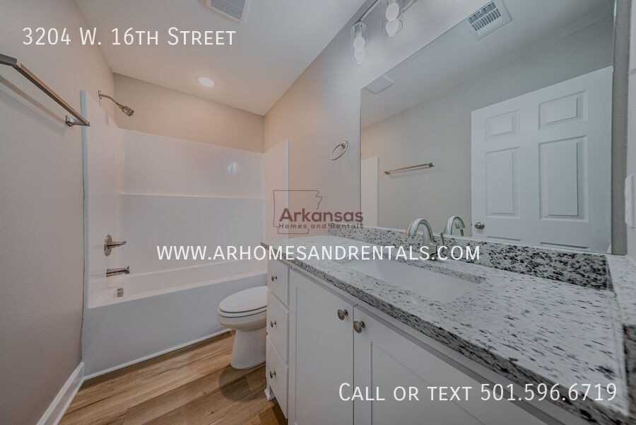 3204 West 16th Street - Photo 7 of 11