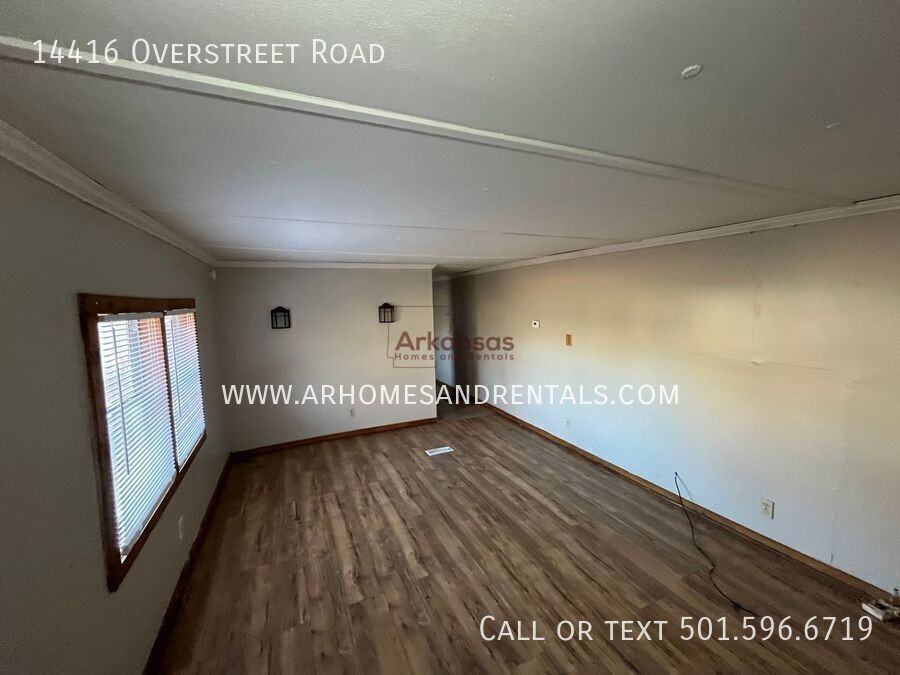 14416 Overstreet Road - Photo 2 of 9