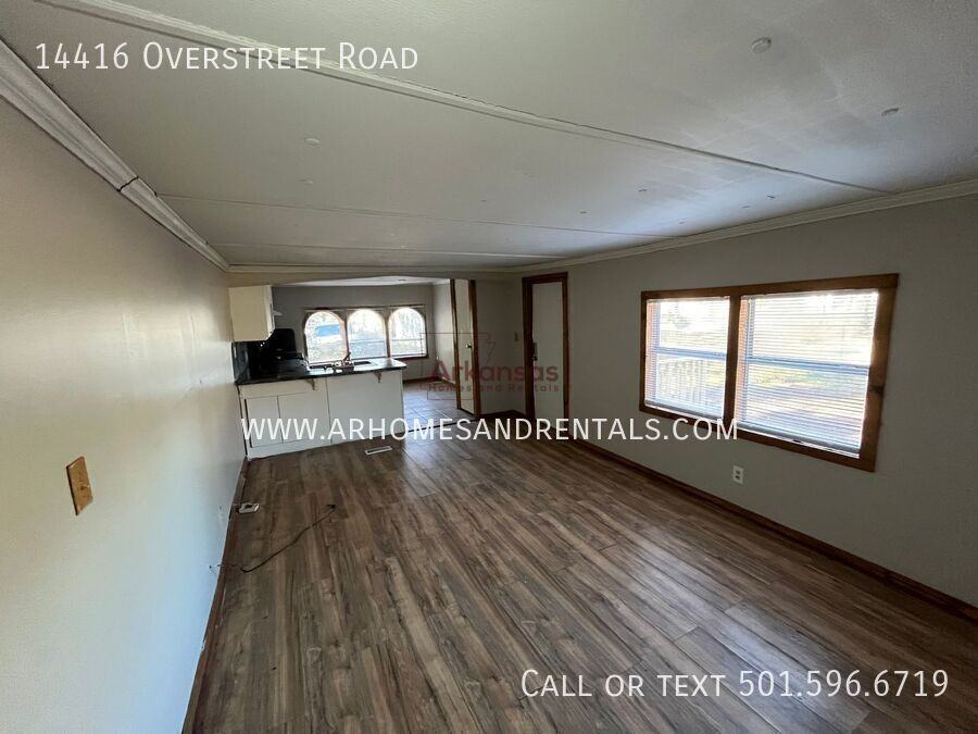 14416 Overstreet Road - Photo 3 of 9