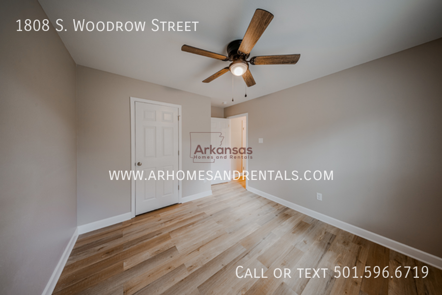 1808 S Woodrow St - Photo 6 of 11