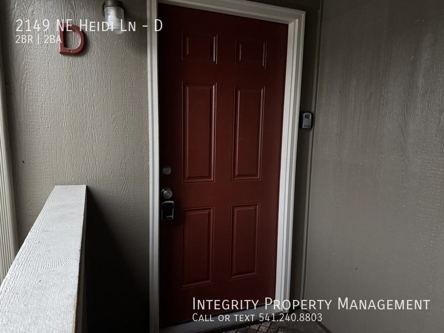 2149 Northwest Heidi Lane #D - Photo 3 of 22