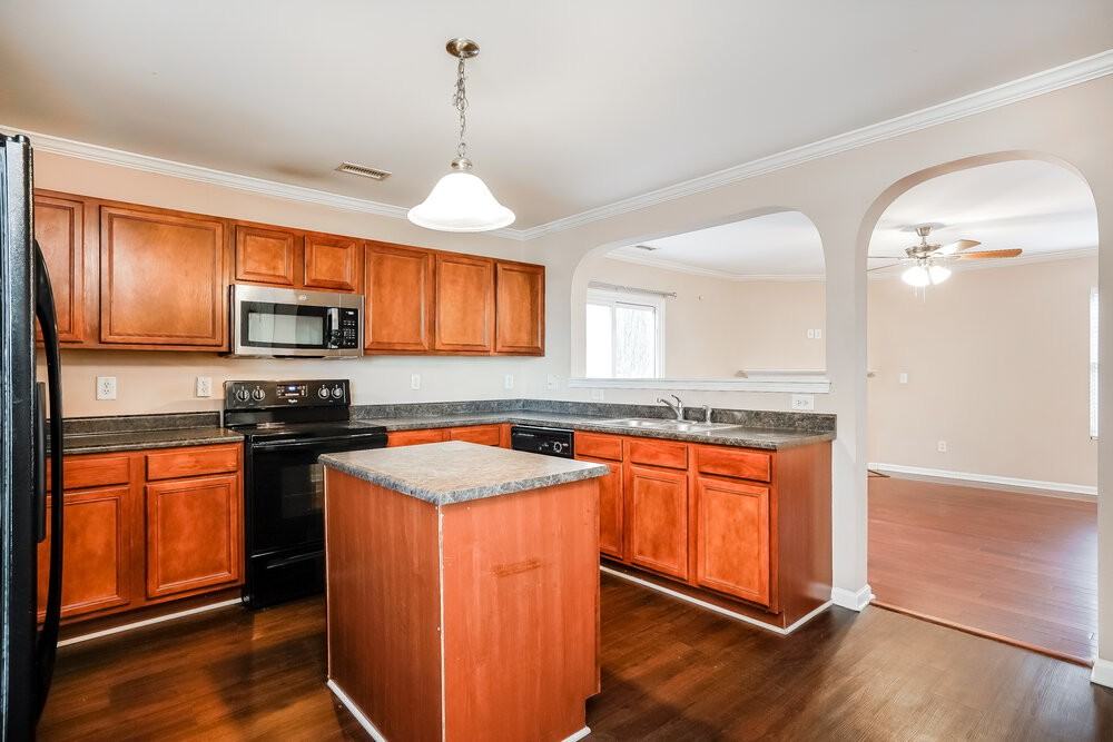 4315 Offshore Drive - Photo 7 of 17