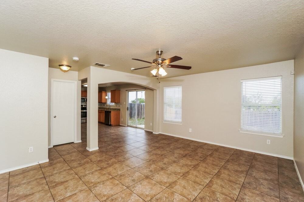 8434 Adams Hill Dr - Photo 5 of 17