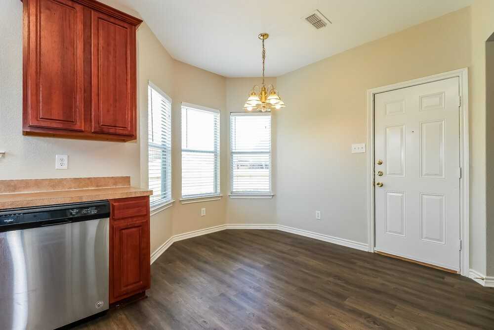 9328 Rhoni Ct - Photo 3 of 14