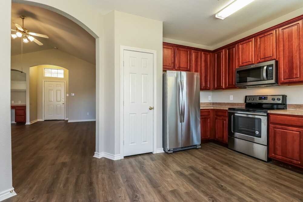 9328 Rhoni Ct - Photo 4 of 14