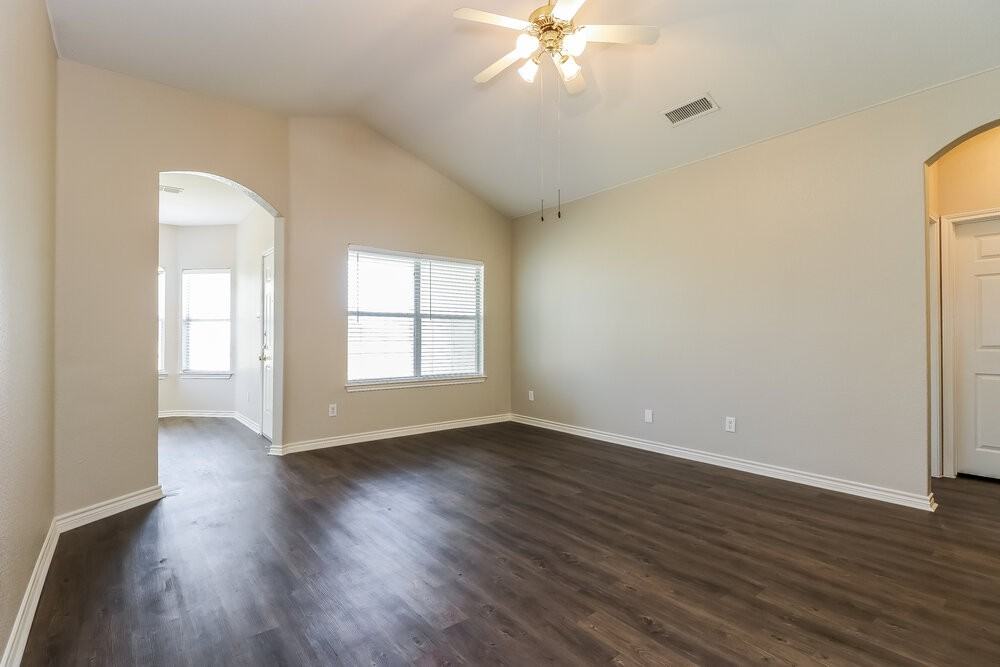 9328 Rhoni Ct - Photo 6 of 14