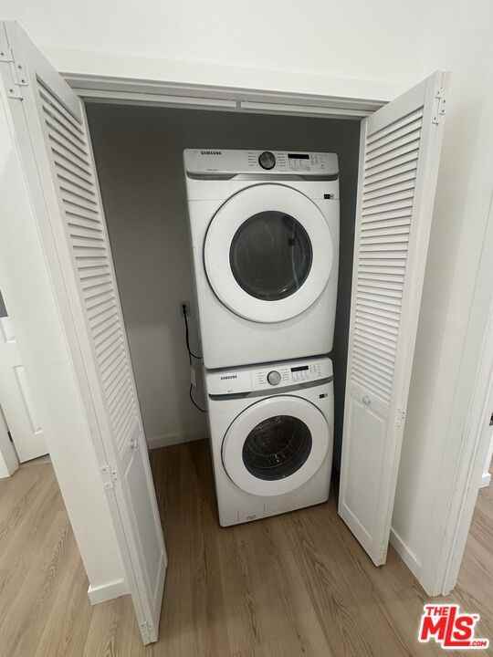 1174 South Windsor Boulevard #1174 - Photo 3 of 6