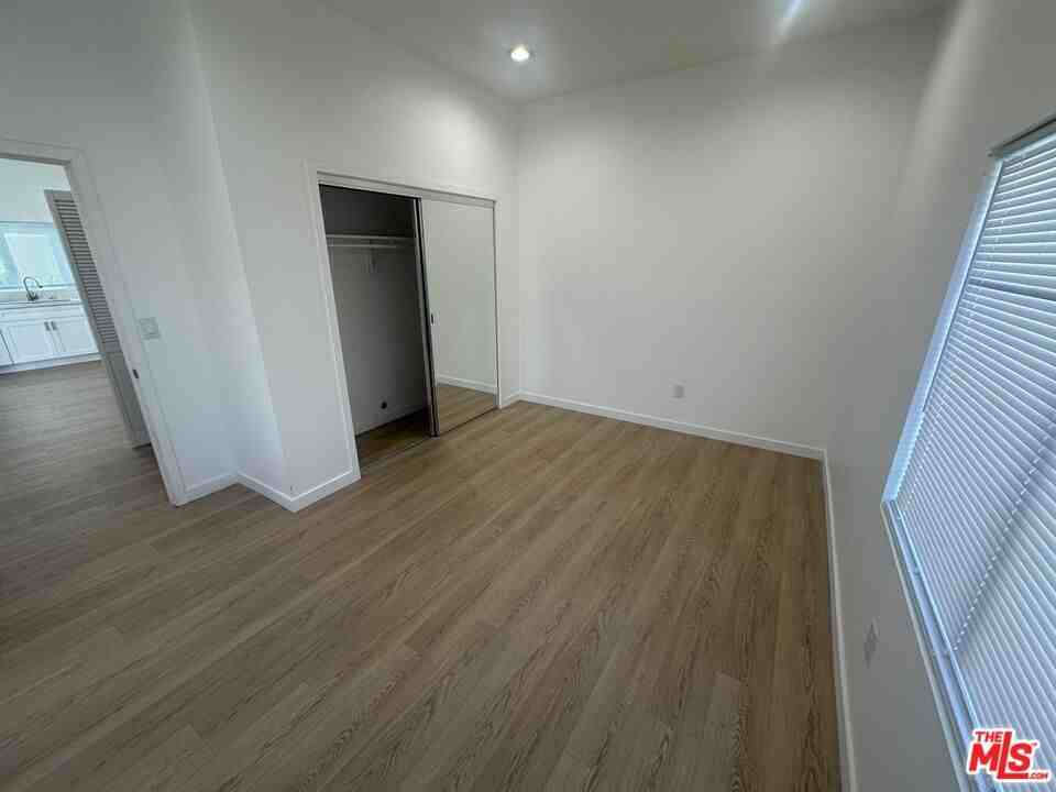 1174 South Windsor Boulevard #1174 - Photo 4 of 6