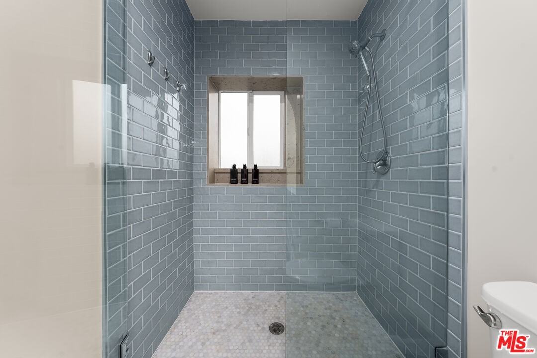 2624 South Palm Grove Avenue #2624 - Photo 3 of 25