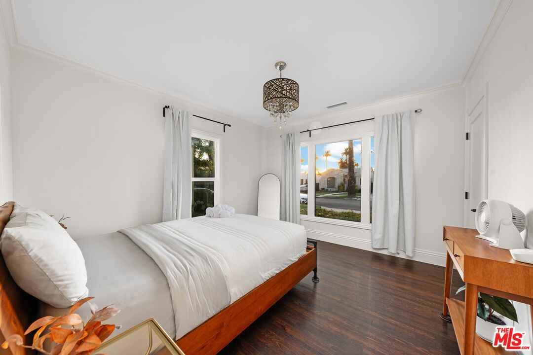 2624 South Palm Grove Avenue #2624 - Photo 5 of 25