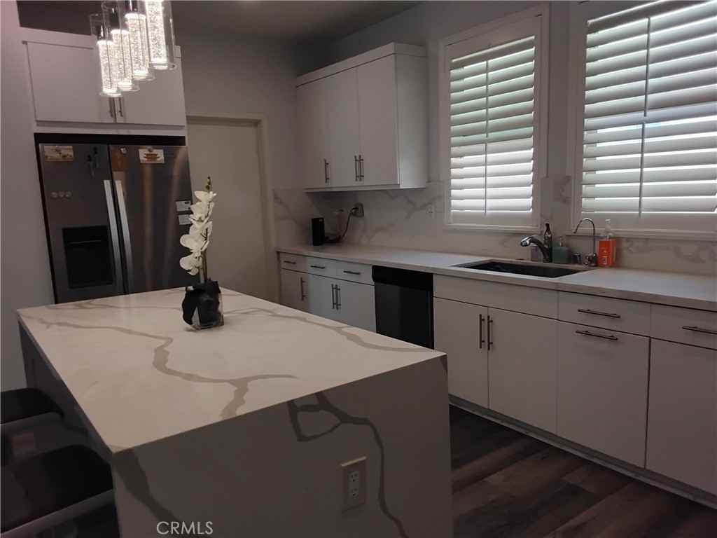 524 South Harbor Boulevard #524 - Photo 3 of 14