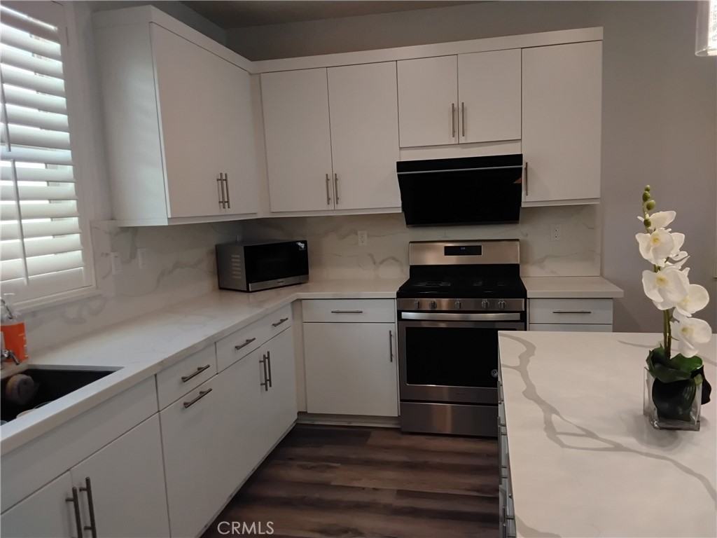 524 South Harbor Boulevard #524 - Photo 6 of 14