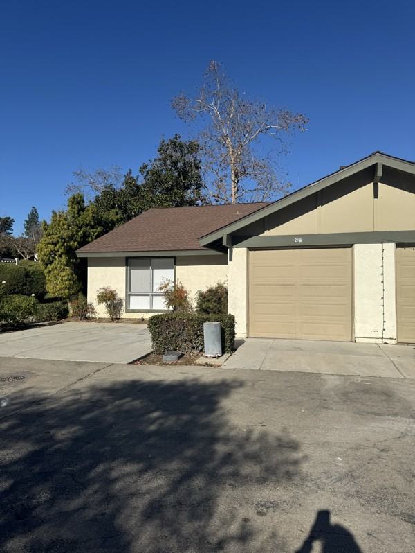 218 Crestview Gln - Photo 2 of 12