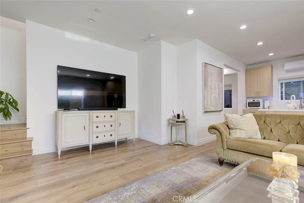 5208 Goodland Avenue #5208