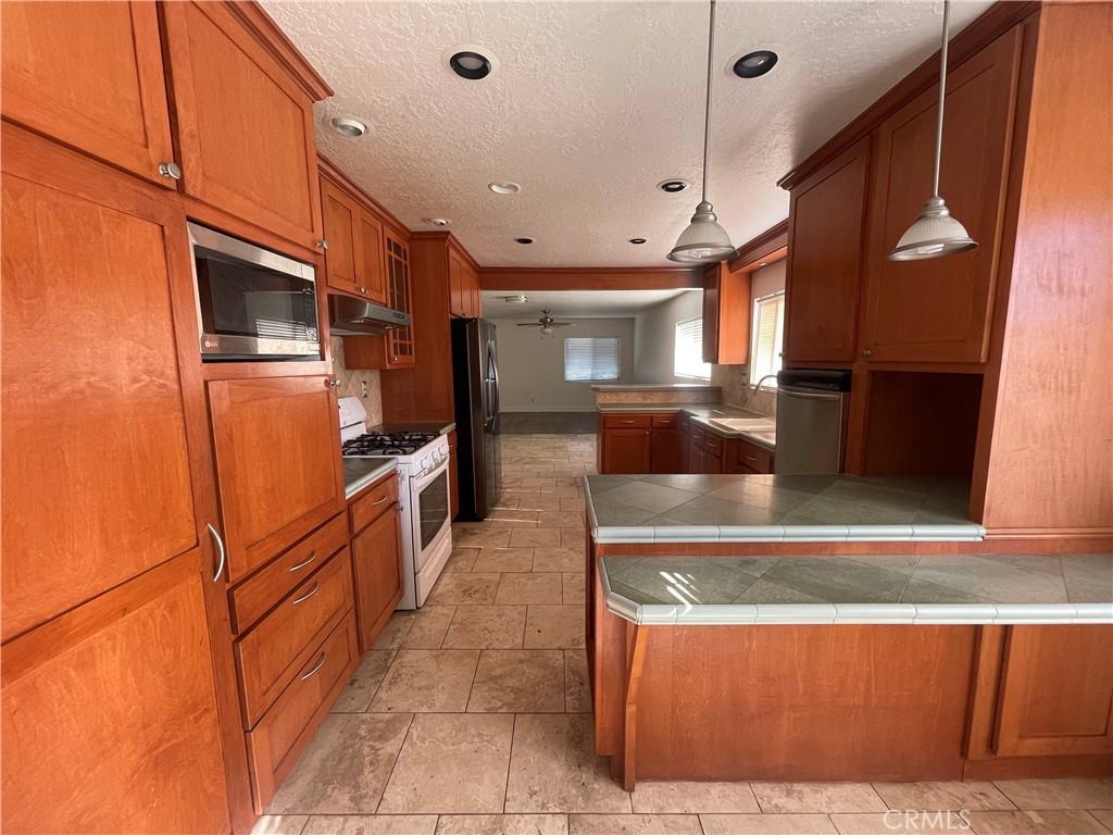 28628 Macklin Ave #28628