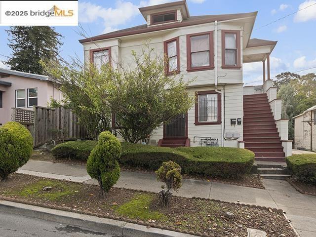 1655 East 32nd Street #1655-1655 - Photo 5 of 12