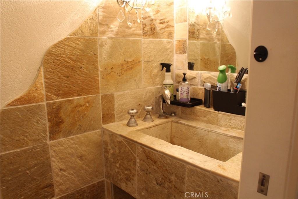 11 Starshine #11-6 - Photo 3 of 16