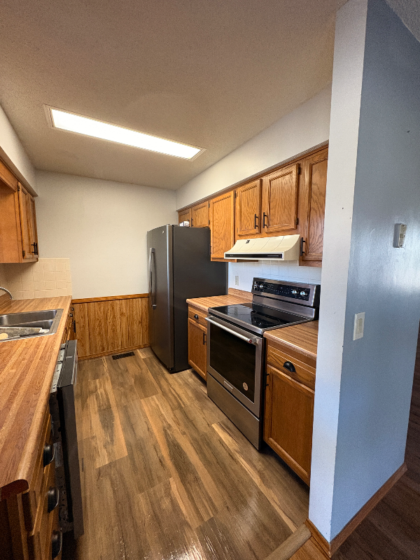 1035 Mcclure Lane - Photo 3 of 11