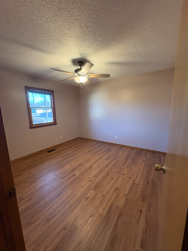 1035 Mcclure Lane - Photo 6 of 11