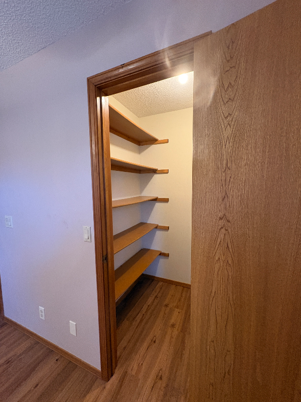 1035 Mcclure Lane - Photo 7 of 11