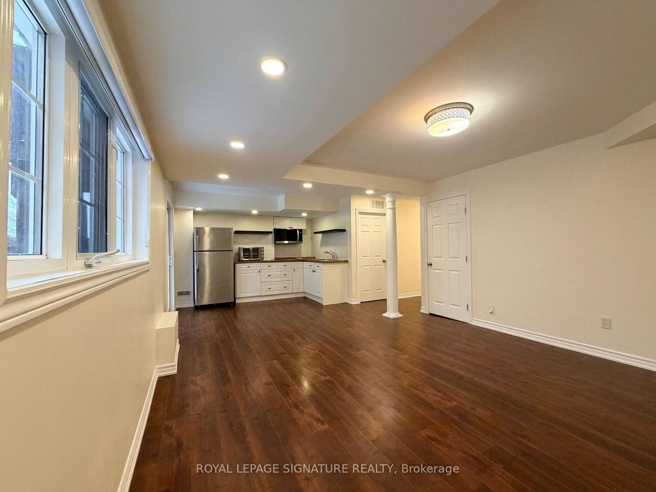 331 Spruce Grove Crescent - Photo 3 of 18