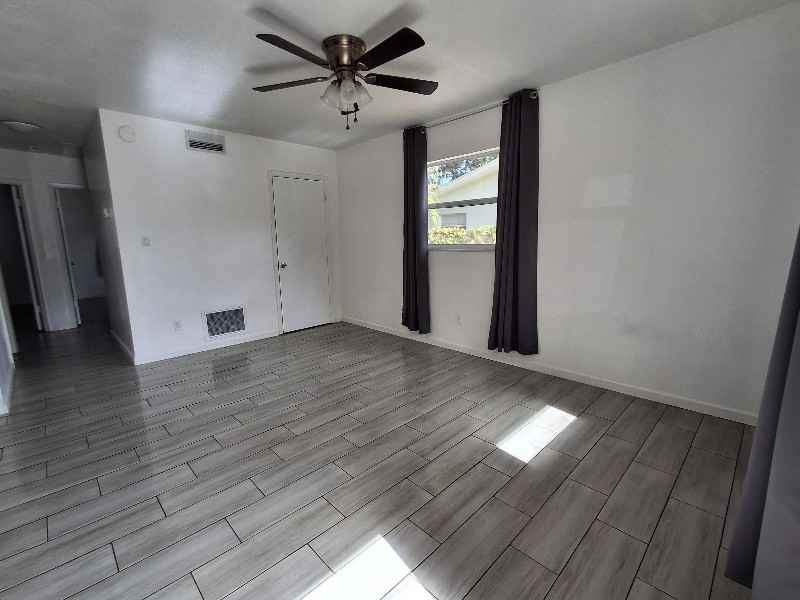 6477 146th Avenue North #B - Photo 3 of 10