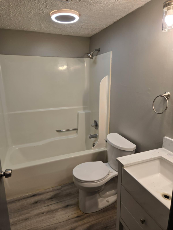 573 Irving Wick Drive East #B - Photo 7 of 9