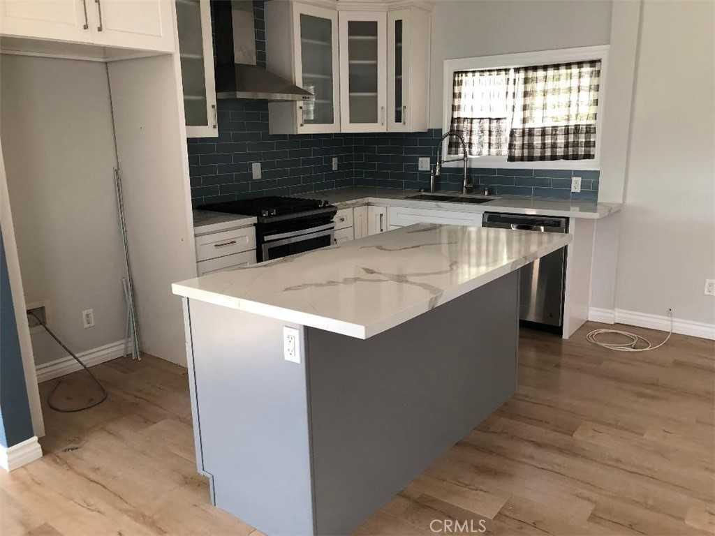 1866 North N Avenue 56 #1866 - Photo 7 of 27