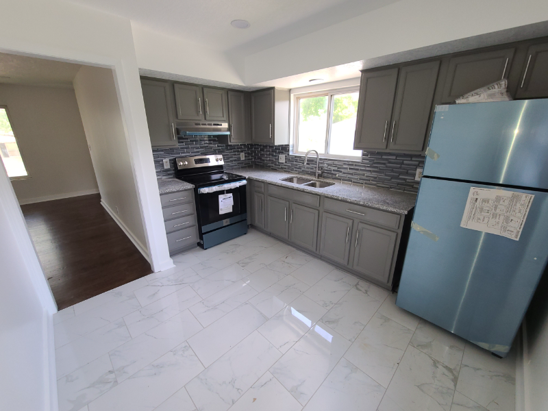 7125 Askew Avenue - Photo 3 of 11