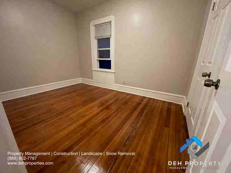 216 Hope Street #2 - Photo 5 of 11