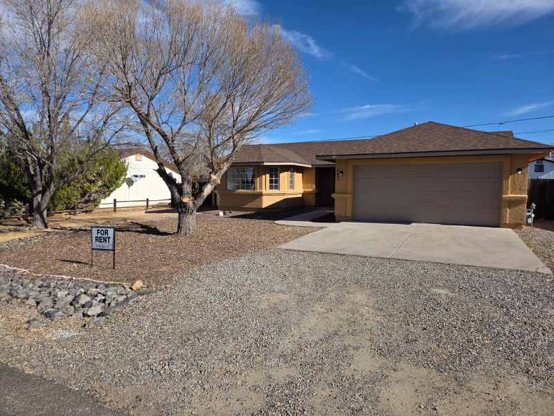 4885 North Arnold Drive - Photo 2 of 18