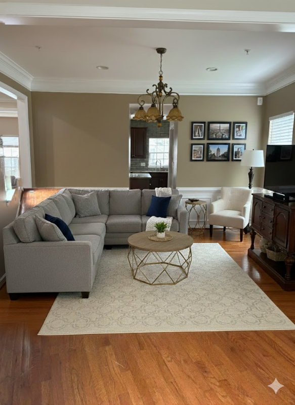 1023 Anderson Place Southeast - Photo 3 of 11