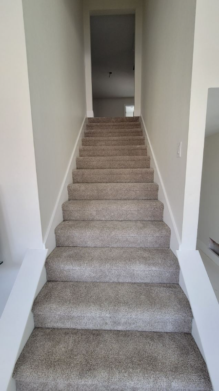 317 Kiowa Drive East - Photo 5 of 8