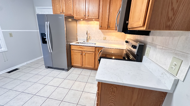 241 Boston St - Photo 7 of 35