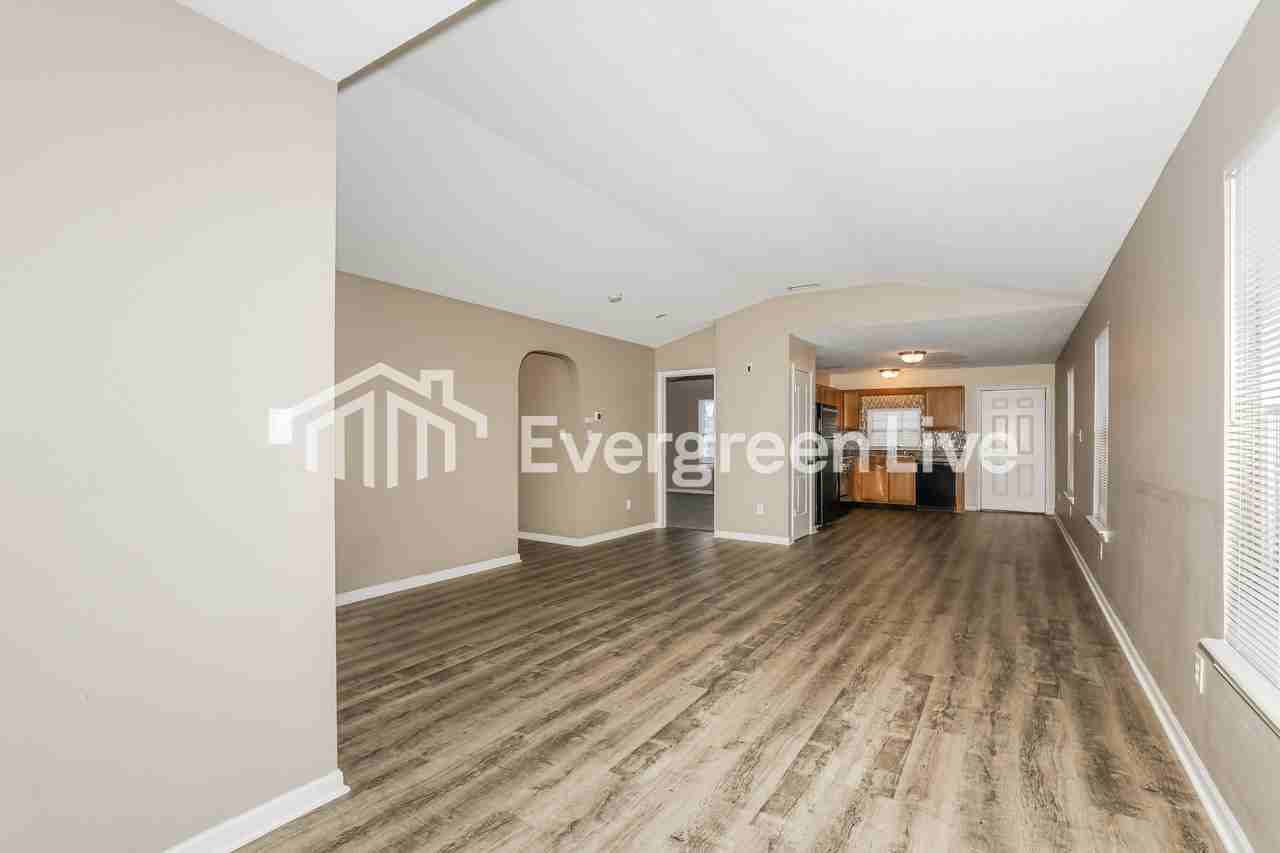 4108 Apple Creek Dr - Photo 3 of 16