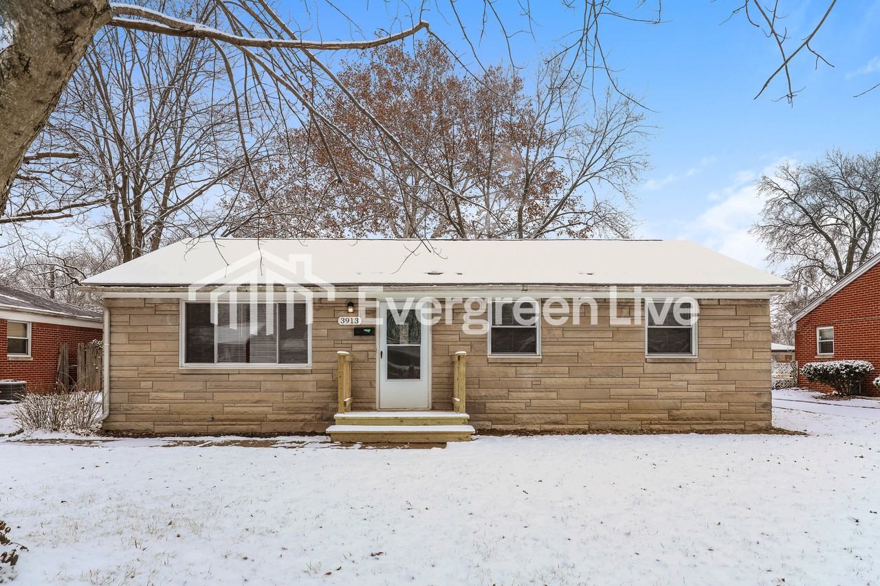 3913 North Bolton Avenue