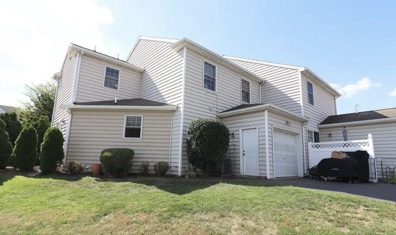 641 Chickadee Drive - Photo 3 of 14