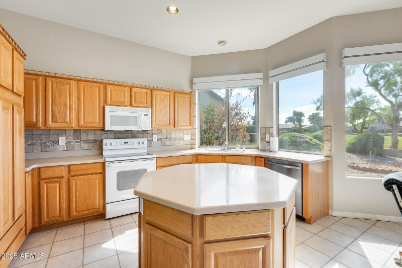 5018 Barley Way - Photo 3 of 8