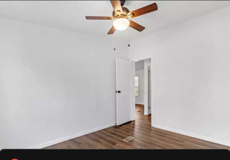 302 Woodridge Drive - Photo 2 of 6