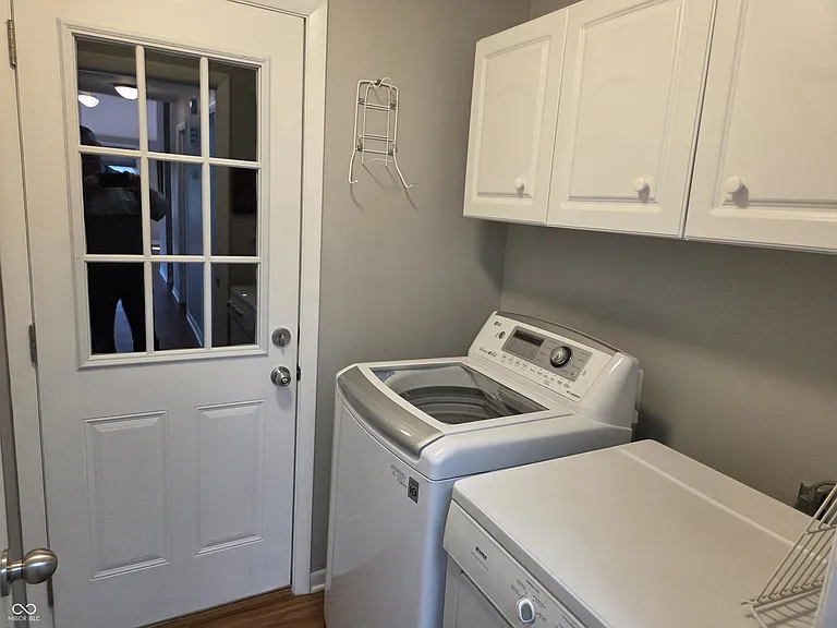 943 Mockernut Ct - Photo 6 of 20