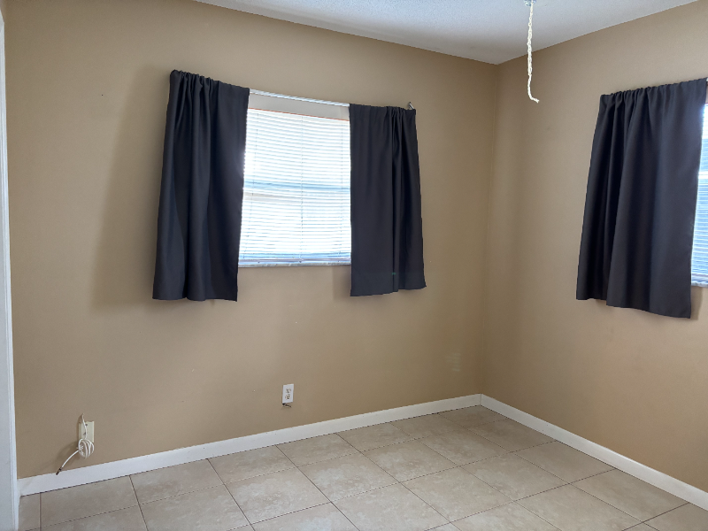 8601 St - Photo 3 of 5