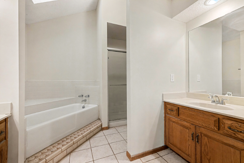 15322 West 83rd Terrace - Photo 6 of 18