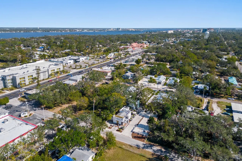 603A 38th St W - Photo 4 of 20