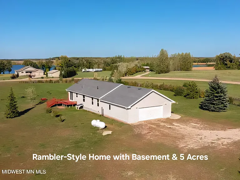 20998 South Sand Lake Road - Photo 2 of 20