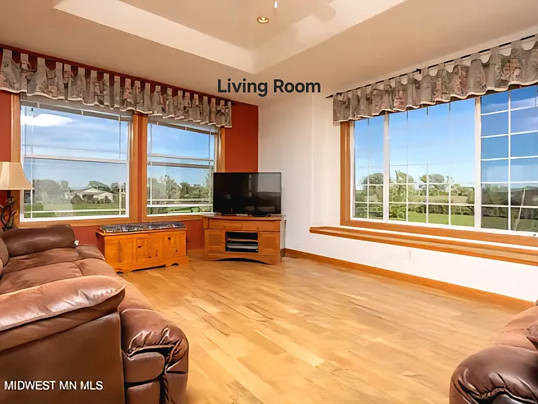 20998 South Sand Lake Road - Photo 7 of 20