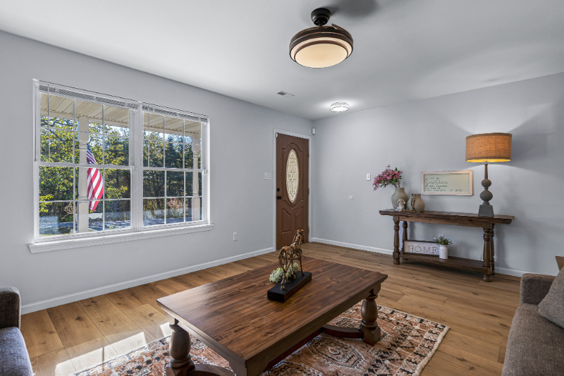 1604 Napoleon Drive - Photo 4 of 19