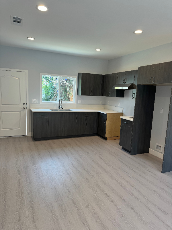 872 West 29th Street