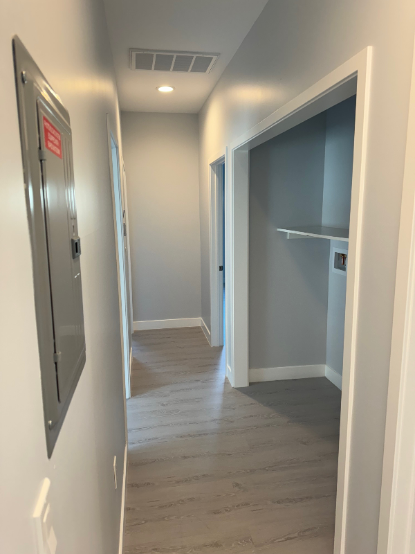 872 West 29th Street - Photo 7 of 9