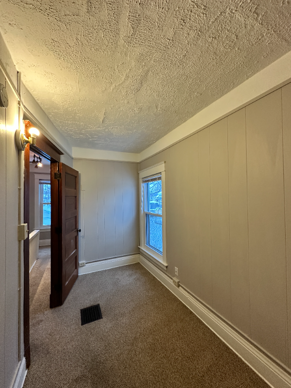 524 West Beardsley Avenue #524 - Photo 5 of 18